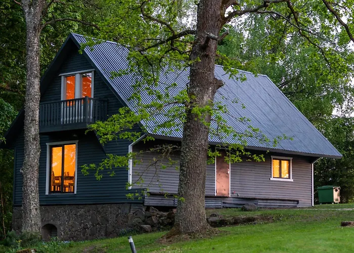 Taalihomes Vanakuela Puhkemaja - Saun Ja Kuemblustuenn Hinnas Chalet *